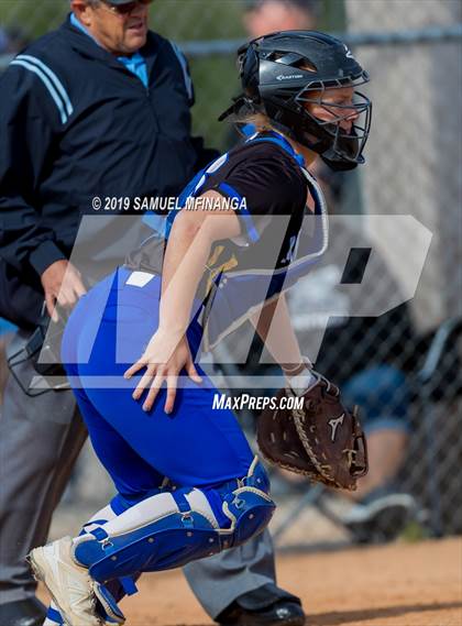 Thumbnail 1 in Kearney vs. Lincoln East photogallery.