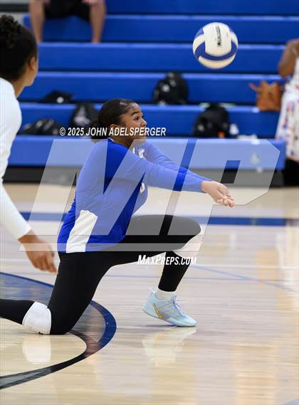 Thumbnail 2 in JV: Peninsula @ Wiseburn- Da Vinci photogallery.