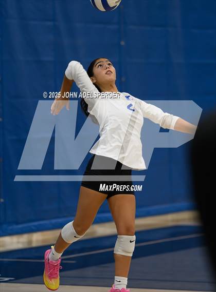 Thumbnail 3 in JV: Peninsula @ Wiseburn- Da Vinci photogallery.
