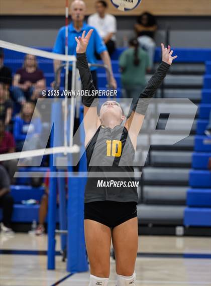 Thumbnail 2 in JV: Peninsula @ Wiseburn- Da Vinci photogallery.