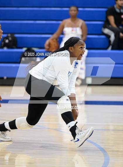 Thumbnail 1 in JV: Peninsula @ Wiseburn- Da Vinci photogallery.