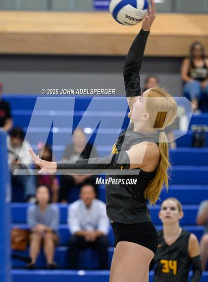 Thumbnail 3 in JV: Peninsula @ Wiseburn- Da Vinci photogallery.