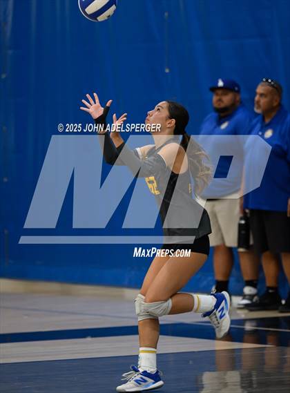 Thumbnail 2 in JV: Peninsula @ Wiseburn- Da Vinci photogallery.