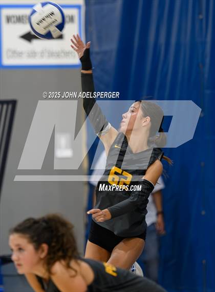 Thumbnail 3 in JV: Peninsula @ Wiseburn- Da Vinci photogallery.