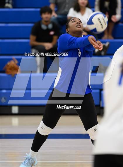Thumbnail 1 in JV: Peninsula @ Wiseburn- Da Vinci photogallery.
