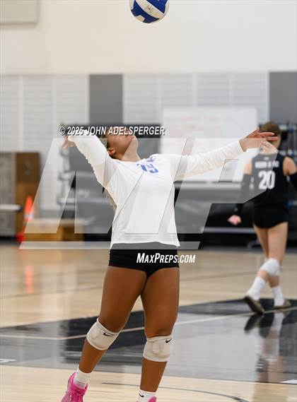 Thumbnail 3 in JV: Peninsula @ Wiseburn- Da Vinci photogallery.