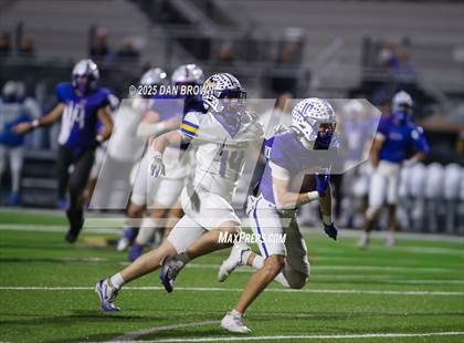Thumbnail 2 in Sunnyvale vs. Van Alstyne (UIL 4A D2 Football Bi District) photogallery.