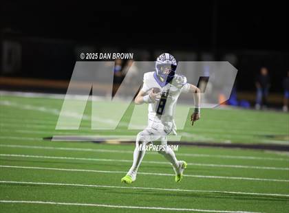 Thumbnail 2 in Sunnyvale vs. Van Alstyne (UIL 4A D2 Football Bi District) photogallery.