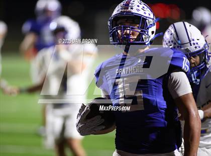 Thumbnail 1 in Sunnyvale vs. Van Alstyne (UIL 4A D2 Football Bi District) photogallery.