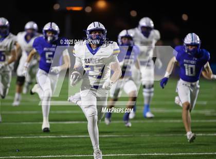 Thumbnail 2 in Sunnyvale vs. Van Alstyne (UIL 4A D2 Football Bi District) photogallery.