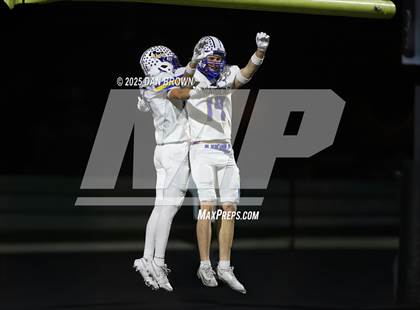 Thumbnail 1 in Sunnyvale vs. Van Alstyne (UIL 4A D2 Football Bi District) photogallery.