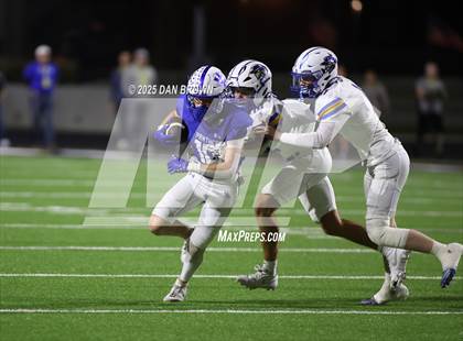 Thumbnail 2 in Sunnyvale vs. Van Alstyne (UIL 4A D2 Football Bi District) photogallery.