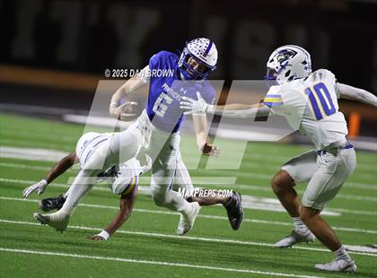 Thumbnail 3 in Sunnyvale vs. Van Alstyne (UIL 4A D2 Football Bi District) photogallery.