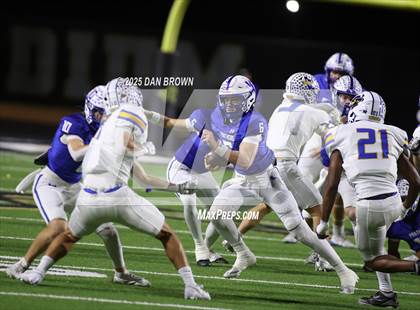 Thumbnail 2 in Sunnyvale vs. Van Alstyne (UIL 4A D2 Football Bi District) photogallery.