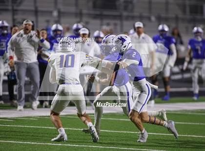 Thumbnail 3 in Sunnyvale vs. Van Alstyne (UIL 4A D2 Football Bi District) photogallery.