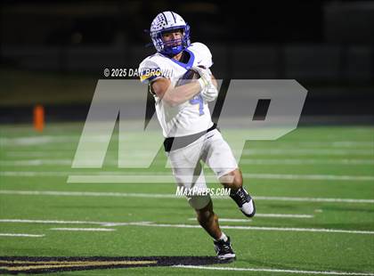Thumbnail 3 in Sunnyvale vs. Van Alstyne (UIL 4A D2 Football Bi District) photogallery.