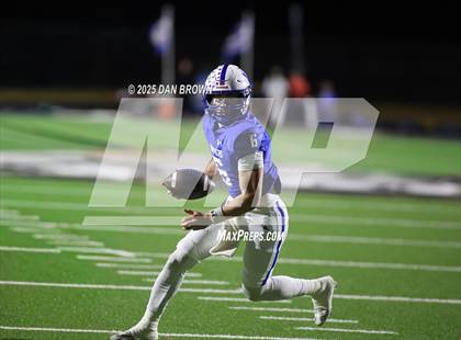 Thumbnail 1 in Sunnyvale vs. Van Alstyne (UIL 4A D2 Football Bi District) photogallery.