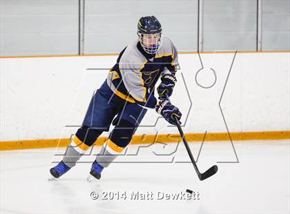 Thumbnail 1 in Housatonic/Northwestern @ New Fairfield/Immaculate photogallery.