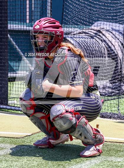 Thumbnail 1 in Coahoma vs. Whitesboro (UIL 3A Softball Semifinal) photogallery.