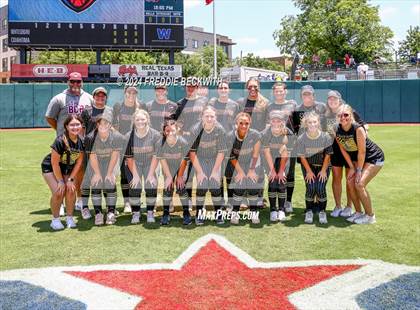 Thumbnail 3 in Coahoma vs. Whitesboro (UIL 3A Softball Semifinal) photogallery.