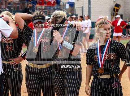 Thumbnail 1 in Coahoma vs. Whitesboro (UIL 3A Softball Semifinal) photogallery.