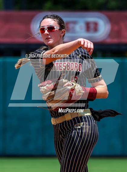 Thumbnail 2 in Coahoma vs. Whitesboro (UIL 3A Softball Semifinal) photogallery.