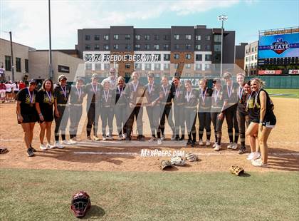 Thumbnail 1 in Coahoma vs. Whitesboro (UIL 3A Softball Semifinal) photogallery.