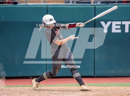 Thumbnail 1 in Coahoma vs. Whitesboro (UIL 3A Softball Semifinal) photogallery.