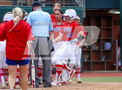 Thumbnail 1 in Coahoma vs. Whitesboro (UIL 3A Softball Semifinal) photogallery.
