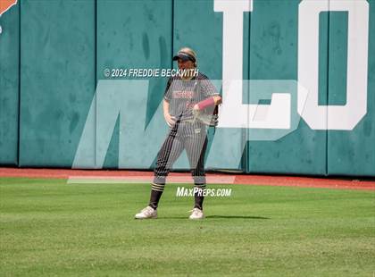 Thumbnail 2 in Coahoma vs. Whitesboro (UIL 3A Softball Semifinal) photogallery.