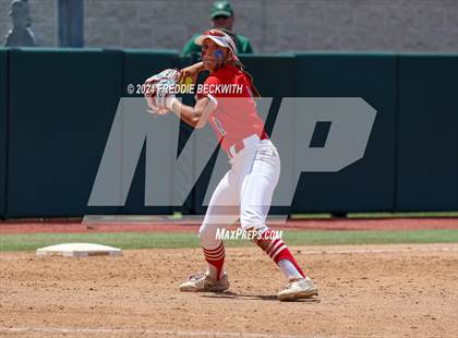 Thumbnail 3 in Coahoma vs. Whitesboro (UIL 3A Softball Semifinal) photogallery.