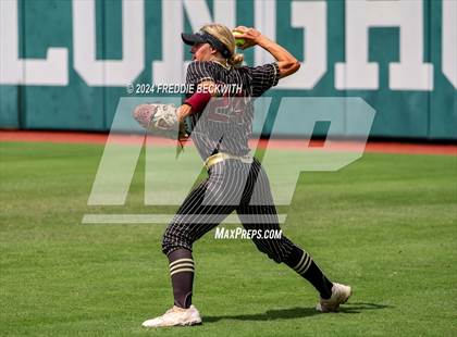 Thumbnail 2 in Coahoma vs. Whitesboro (UIL 3A Softball Semifinal) photogallery.