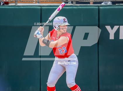 Thumbnail 3 in Coahoma vs. Whitesboro (UIL 3A Softball Semifinal) photogallery.