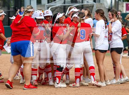 Thumbnail 3 in Coahoma vs. Whitesboro (UIL 3A Softball Semifinal) photogallery.