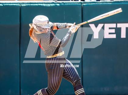 Thumbnail 2 in Coahoma vs. Whitesboro (UIL 3A Softball Semifinal) photogallery.