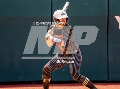 Thumbnail 2 in Coahoma vs. Whitesboro (UIL 3A Softball Semifinal) photogallery.