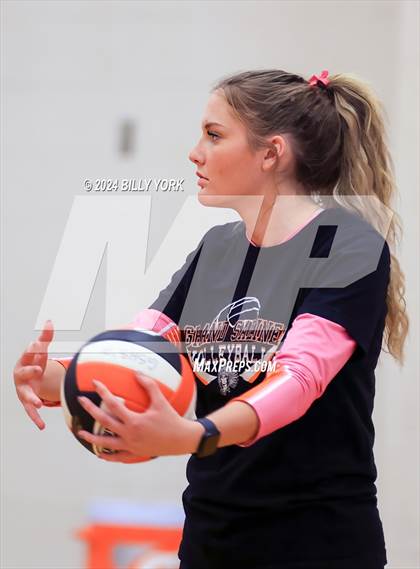 Thumbnail 1 in Grand Saline vs Winona photogallery.