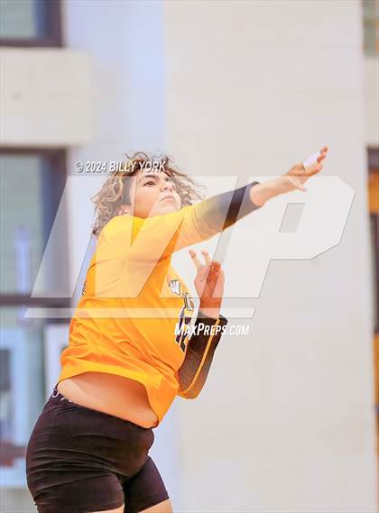 Thumbnail 3 in Grand Saline vs Winona photogallery.