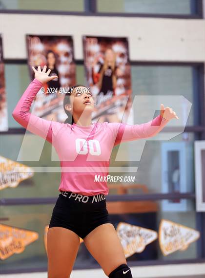Thumbnail 2 in Grand Saline vs Winona photogallery.