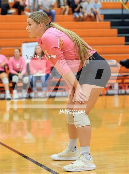 Thumbnail 3 in Grand Saline vs Winona photogallery.