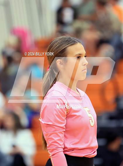 Thumbnail 3 in Grand Saline vs Winona photogallery.