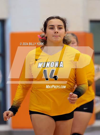 Thumbnail 3 in Grand Saline vs Winona photogallery.