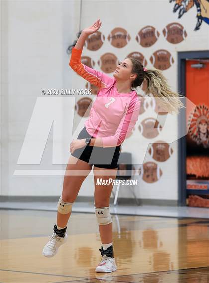 Thumbnail 3 in Grand Saline vs Winona photogallery.