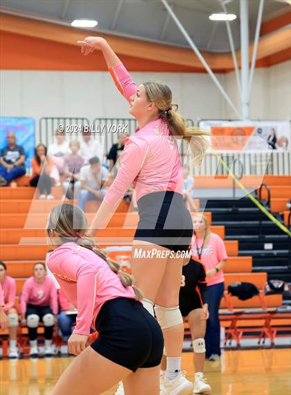 Thumbnail 1 in Grand Saline vs Winona photogallery.