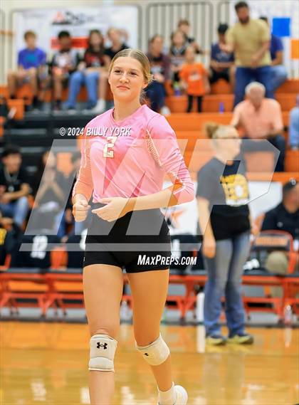Thumbnail 1 in Grand Saline vs Winona photogallery.