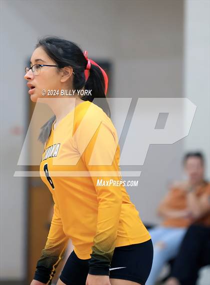 Thumbnail 2 in Grand Saline vs Winona photogallery.