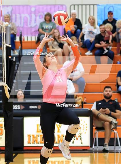 Thumbnail 2 in Grand Saline vs Winona photogallery.