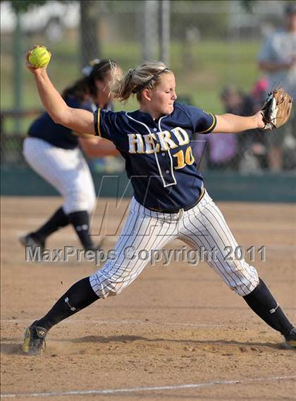 Thumbnail 2 in Johansen vs. Elk Grove (CIF SJS D1 Playoffs) photogallery.