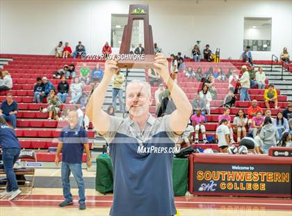 Thumbnail 1 in University City vs. La Jolla Country Day (CIF SDS Division II Finals) photogallery.
