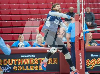 Thumbnail 3 in University City vs. La Jolla Country Day (CIF SDS Division II Finals) photogallery.